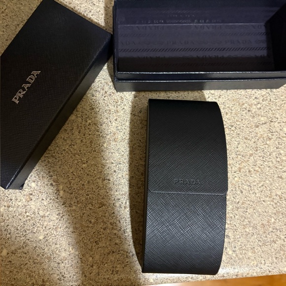 Prada Logo Pink Oversized Cat-Eye Sunglasses - Picture 13 of 13